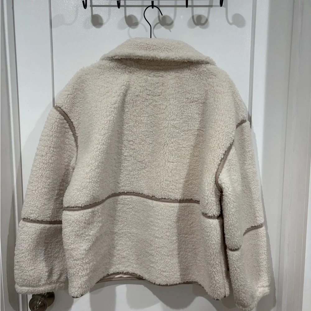 Abercrombie & Fitch Cream Teddy Jacket - Picture 2 of 3